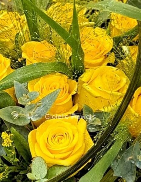 SOLO Rose gialle a steli,SENZA verde e confezione, prima scelta, lunghezza 60 cm