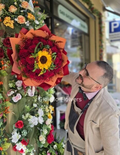 Il Girasole Incantato e le 33 Rose Scarlatte: