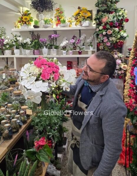  Bouquet "Sinfonia di Seta e Legno"